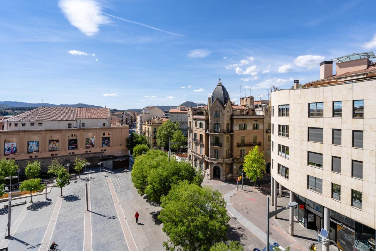 Espectacular Loft En Centrico Edificio Singular Apartment Manresa Exterior photo